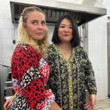 La milanese Ilaria Barosi e la chef cinese Stella Shi, rispettivamente 43 e 29 anni, dal settembre 2022 gestiscono in via De Rossi un piccolo locale di cucina �fusion�: il Bad� Bari